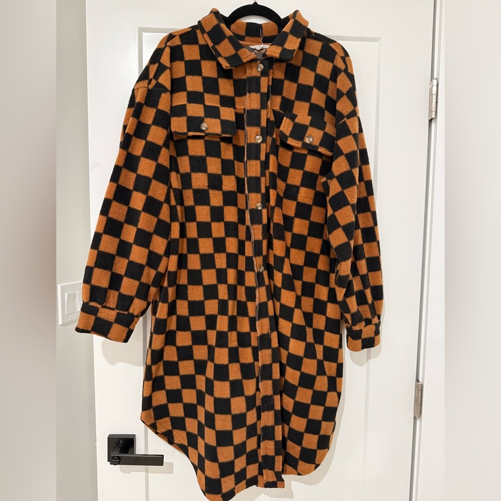 Ascot and Hart Checkered Fleece Jacket